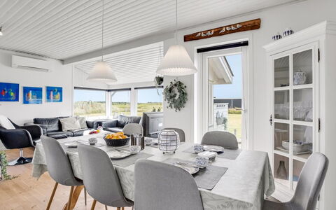 Hejdi - 650M from the Sea: Møbel, Hjem, Indretning, Hus, Stol, Loft, Køkken & Spisebord, Sommerhus, Stue, Lysarmatur