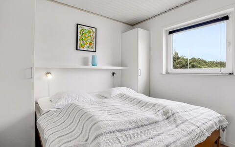 Hejdi - 650M from the Sea: Væg, Soveværelse, Seng, Indretning, Loft, Sengetøj, Etage, Sengetøj, Hjem, Bed Frame