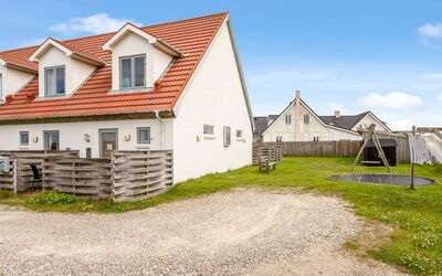 Hansa - 300M from the Sea