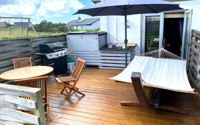 Hansa - 300M from the Sea