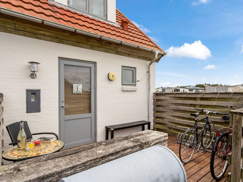 Hansa - 300M from the Sea