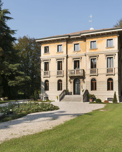 Villa Paola In Padova With Ac