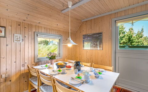 Folmer - 700M from the Sea: Sommerhus, Skur, Hytte, Stuehus, Prærie, Hytte, Lade, Bjælkehytte, Garden Bygninger