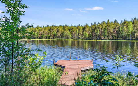 Riimantupa: Møbel, Indretning, Gulvbelægning, Etage, Bord, Loft, Køkken & Spisebord, Belysning, Stol, Hjem