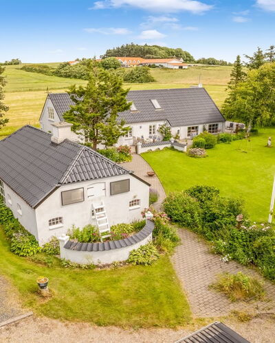 Ømunde - 1.8Km from the Sea