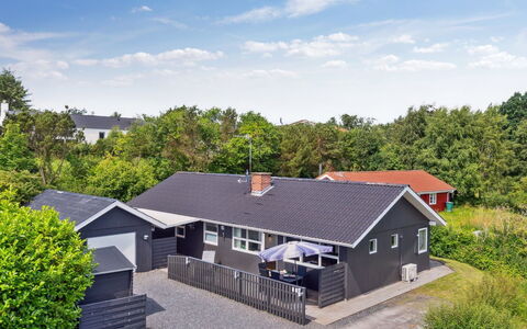 Danja - 1.7Km from the Sea: Græs, Græs-, Land Lot, Sommerhus, Landdistrikt, Eng, Garden Bygninger, Have, Skur