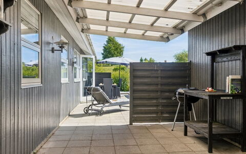 Danja - 1.7Km from the Sea: Græs, Græs-, Land Lot, Sommerhus, Landdistrikt, Eng, Garden Bygninger, Have, Skur