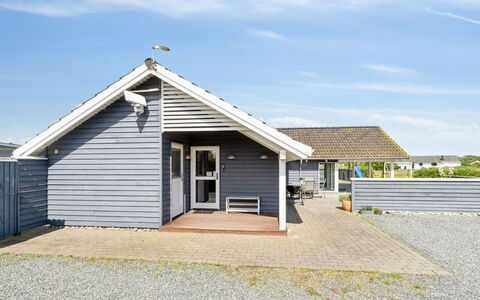 Edzard - 800M from the Sea: Græs, Hus, Tag, Sommerhus, Hjem, Busk, Stuehus, Land Lot, Landdistrikt