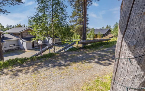 Rukaköngäs 27: Græs, Hus, Sommerhus, Land Lot, Hjem, Estate, Lawn, Sidespor, Stuehus, Veranda