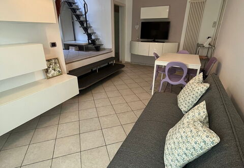 Bell'aria Apartment: Ejendom, Bygning, Komfort, Belysning, Træ, Indretning, Arkitektur, Lampe, Gulvbelægning, Etage