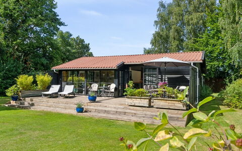 Bedine - 1.3Km from the Sea: Tag, Busk, Hus, Sommerhus, Hjem, Have, Skygge, Garden Bygninger, Markise