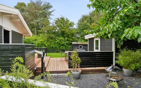 Franke - 2.1Km to the Fjord: Træ, Tag, Hjem, Hus, Arkitektur, Sidespor, Land Lot, Sommerhus, Skur, Garden Bygninger