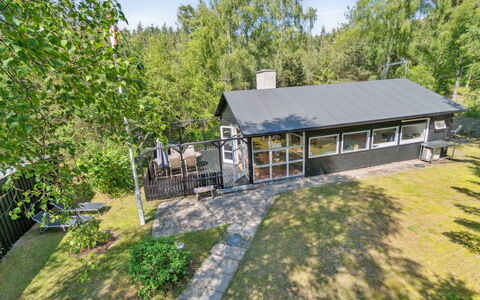 Eirik - 700M from the Sea: Træ, Hjem, Veranda, Dæk, Hårdttræ, Tag, Bejdse, Trægulve, Eco Hotel