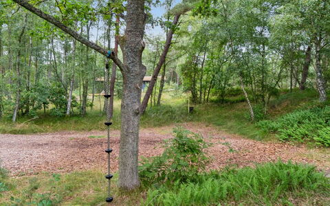 Franja - 120M from the Sea: Bjergkæde, Dal, Bjerglandsby, Ferieby