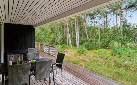 Franja - 120M from the Sea: Bjergkæde, Dal, Bjerglandsby, Ferieby