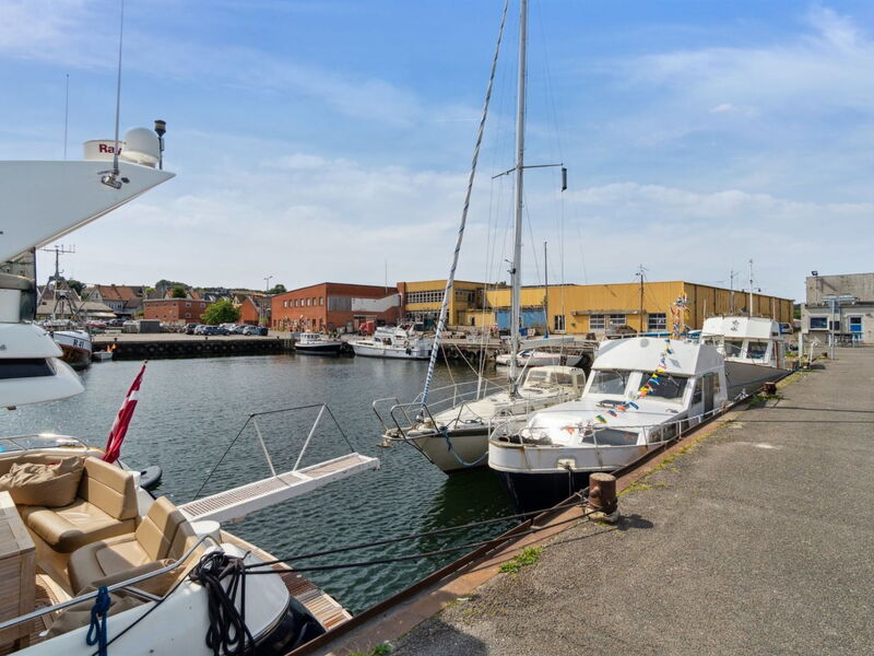 Sverkel - 100M from the Sea