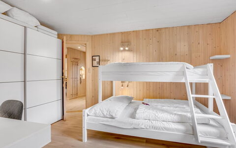 Dali - 200M from the Sea: Bjergkæde, Dal, Bjerglandsby, Ferieby