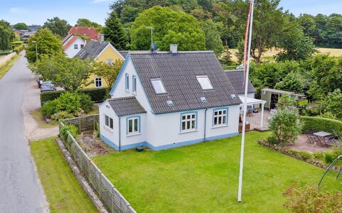 Keyla - 2.3Km from the Sea: Tag, Hus, Hjem, Sommerhus, Sidespor, Estate, Indkørsel, Garden Bygninger, Gård, Skur