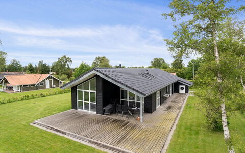 Hæryst - 300M from the Sea: Tag, Hus, Hjem, Sommerhus, Dør, Sidespor, Dæk, Veranda, Planke, Hårdttræ