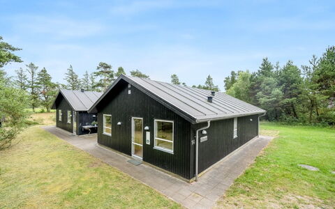 Trena - 1.2Km to the Fjord: Sommerhus, Garden Bygninger, Sidespor, Skur