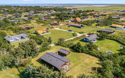 Geertje - 900M from the Sea