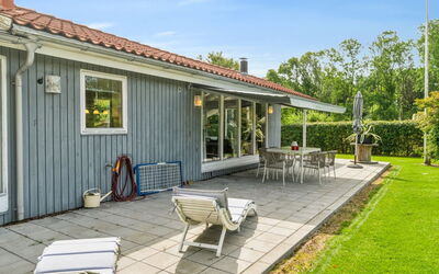 Salvina - 300M from the Sea