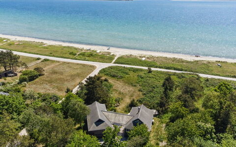 Klint - 25M from the Sea: Tag, Hjem, Dør, Sommerhus, Skygge, Sidespor, Gård, Estate, Backyard