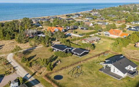 Mirkka - 200M from the Sea: Græs, Græs-, Land Lot, Sommerhus, Landdistrikt, Eng, Garden Bygninger, Have, Skur