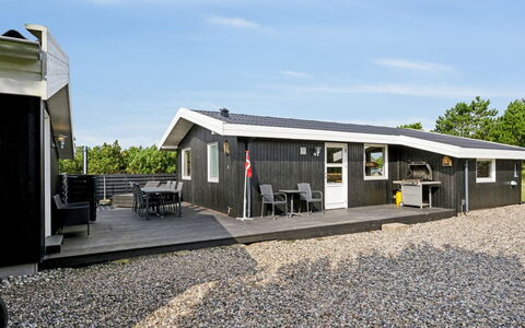Mirkka - 200M from the Sea: Græs, Græs-, Land Lot, Sommerhus, Landdistrikt, Eng, Garden Bygninger, Have, Skur