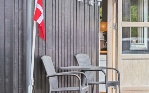 Mirkka - 200M from the Sea: Græs, Græs-, Land Lot, Sommerhus, Landdistrikt, Eng, Garden Bygninger, Have, Skur