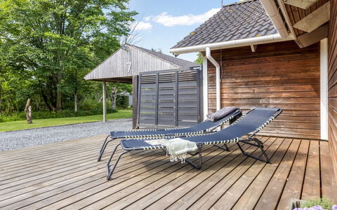 Sylwia - 250M to the Fjord: Tækning, Sommerhus, Hus, Tag, Hjem, Stuehus, Hytte, Estate, Landsby