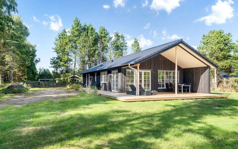 Gedda - from the Sea: Hjem, Sommerhus, Dør, Estate, Skygge, Sidespor, Hårdttræ, Garden Bygninger, Veranda, Design