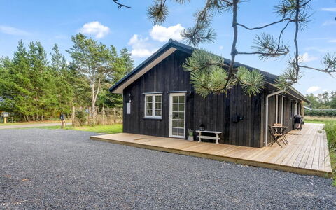 Gedda - from the Sea: Hjem, Sommerhus, Dør, Estate, Skygge, Sidespor, Hårdttræ, Garden Bygninger, Veranda, Design