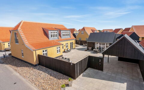 Josina - 1.8Km from the Sea