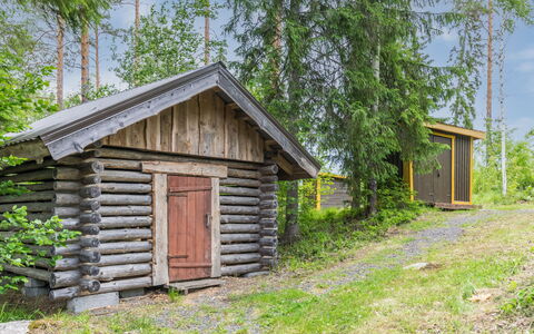 Katajamäki: Møbel, Indretning, Gulvbelægning, Etage, Bord, Loft, Køkken & Spisebord, Belysning, Stol, Hjem