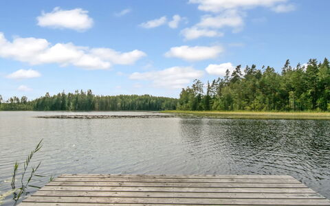 Karhupirtti: Himmel, Vand, Vandressourcer, Krop Af Vand, Naturligt Miljø, Natur, Naturlige Landskab, Sky, Vandvej, Bank