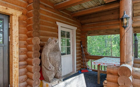 Karhupirtti: Træ, Sommerhus, Bjælkehytte, Garden Bygninger, Skur, Bejdse, Hårdttræ, Sidespor, Planke, Hytte