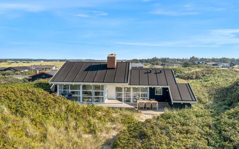 Heralde - 60M from the Sea: Bjergrige Landskabsformer, Bjerg, Bakke, Bjergkæde, Hill Station, Menneskelig Bosættelse, Urban Design, Alps, Dal, Topmøde