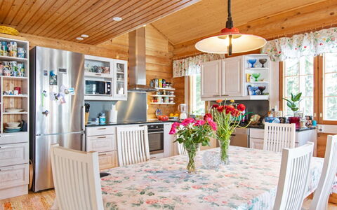 Tuohiniemi: Svømmepøl, Boligområde, Udvej, Fritid, Lejlighed, Eco Hotel, Hacienda, Estate, Villa, Hotel