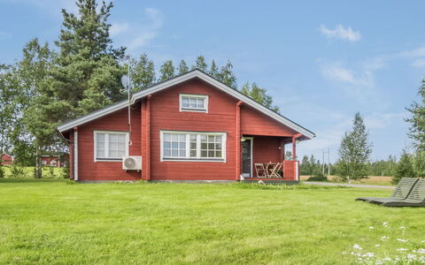 Mansikkaranta 1: Møbel, Indretning, Gulvbelægning, Etage, Bord, Loft, Køkken & Spisebord, Belysning, Stol, Hjem