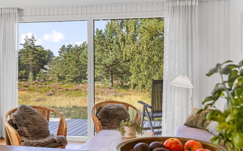 Dagny - 520M from the Sea: Møbel, Træ, Indretning, Etage, Stol, Værelse, Vindue Behandling, Loft, Stueplante, Gardin