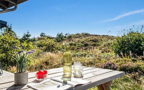 Christl - 500M from the Sea: Træ, Bejdse, Planke, Hårdttræ, Sommerhus, Dæk, Sidespor, Skygge, Trægulve, Garden Bygninger