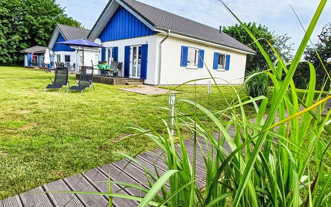 Inselsommer: Plante, Himmel, Bygning, Sky, Grøn, Naturlige Landskab, Vindue, Hus, Land Lot, Træ