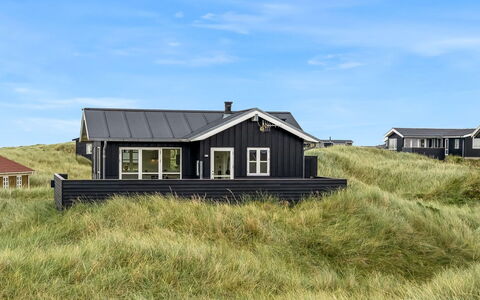 Egino - 90M from the Sea: Bjergrige Landskabsformer, Bjerg, Bakke, Bjergkæde, Hill Station, Menneskelig Bosættelse, Urban Design, Alps, Dal, Topmøde