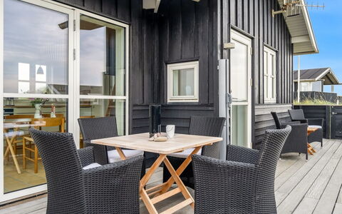 Egino - 90M from the Sea: Bjergrige Landskabsformer, Bjerg, Bakke, Bjergkæde, Hill Station, Menneskelig Bosættelse, Urban Design, Alps, Dal, Topmøde