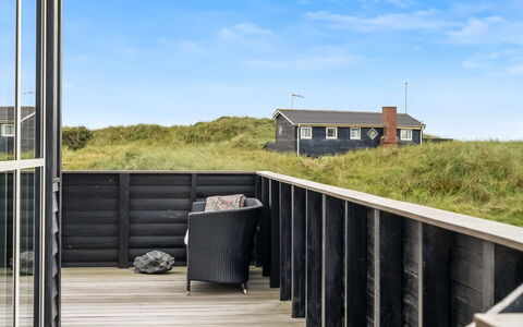Egino - 90M from the Sea: Bjergrige Landskabsformer, Bjerg, Bakke, Bjergkæde, Hill Station, Menneskelig Bosættelse, Urban Design, Alps, Dal, Topmøde