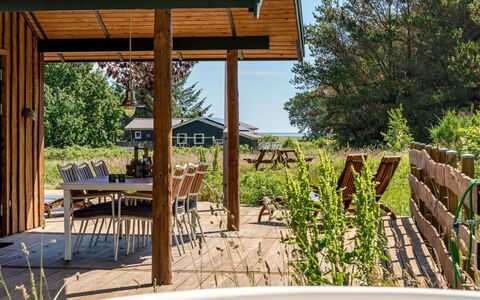 Duco - 780M from the Sea: Træ, Land Lot, Sommerhus, Skygge, Garden Bygninger, Have, Udendørs Struktur, Hårdttræ, Eco Hotel