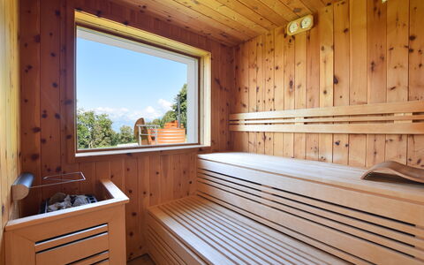 Baita Tersilia Mountain And Lake, Veneto: Ejendom, Træ, Vindue, Indretning, Bygning, Plante, Bejdse, Etage, Cabinetry