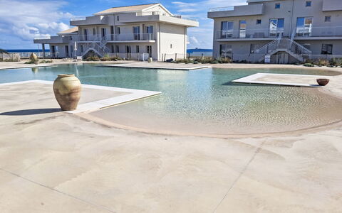 Sogno di Emanuel: Svømmepøl, Beton, Estate, Udvej, Water Feature, Mansion, Villa, Gårdsplads, Ferieby