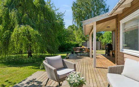 Jovana - 150M to the Fjord: Træ, Tag, Arkitektur, Hjem, Hus, Sommerhus, Sidespor, Hårdttræ, Hældning, Estate